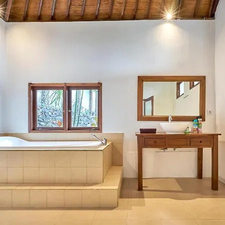 Anda Amed Villas & Spa
